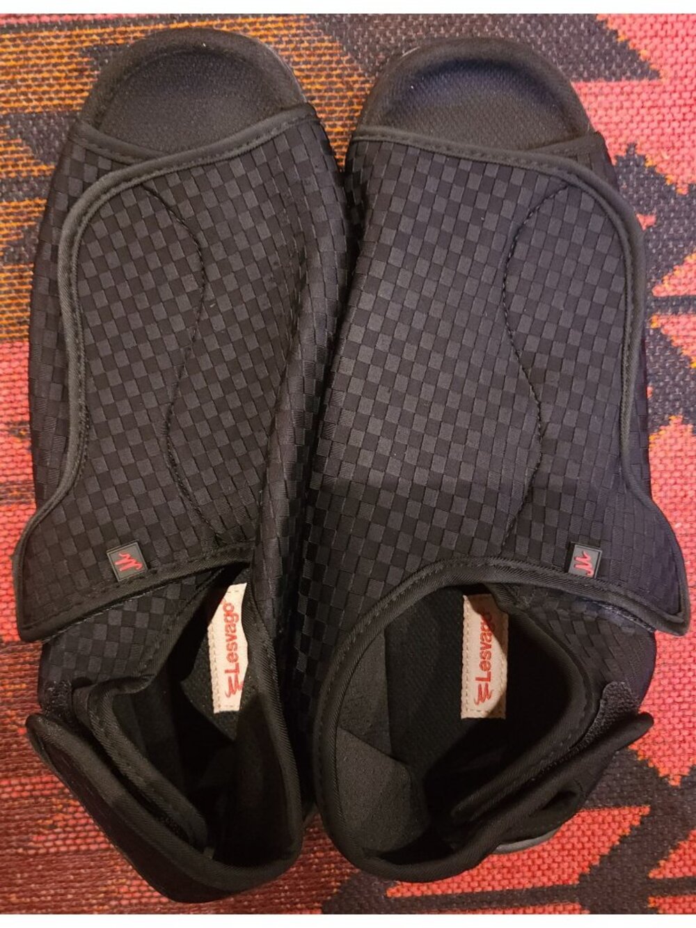 Lesavo Men's Black Padded Slippers Velcro Straps Size 11